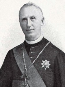 „Erzbischof Dr. Joseph Stadler 2 JS“ von Baumgarten - Die Kath. Kirche in unserer Zeit. Lizenziert unter Public domain über Wikimedia Commons