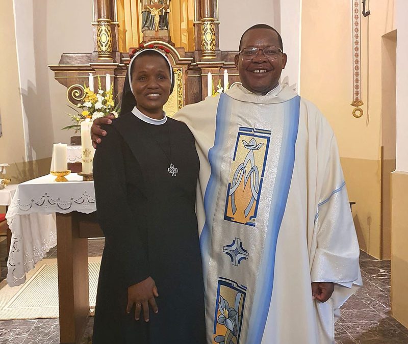 Schwester Justina Nthanze feierte ihre erste Profess